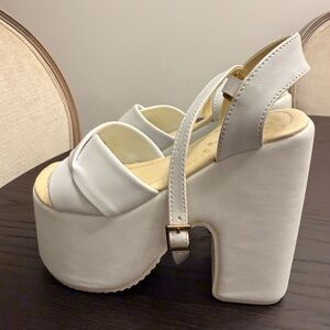 Elegant White Platform Sandals 12 cm height
